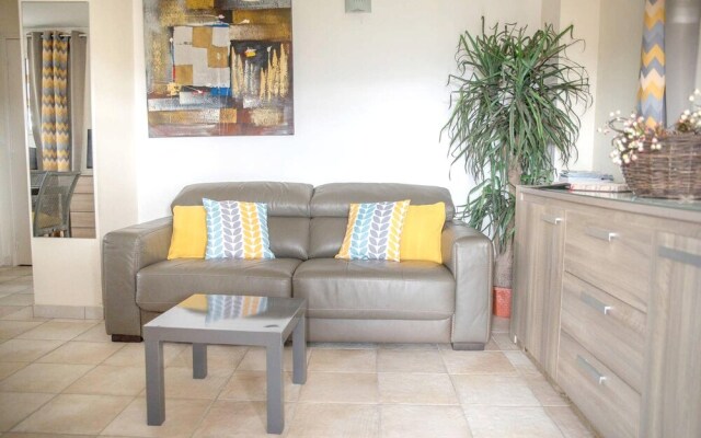 Apartment with 2 Bedrooms in Le Lamentin, with Wonderful Mountain View, Furnished Terrace And Wifi - 8 Km From the Beach