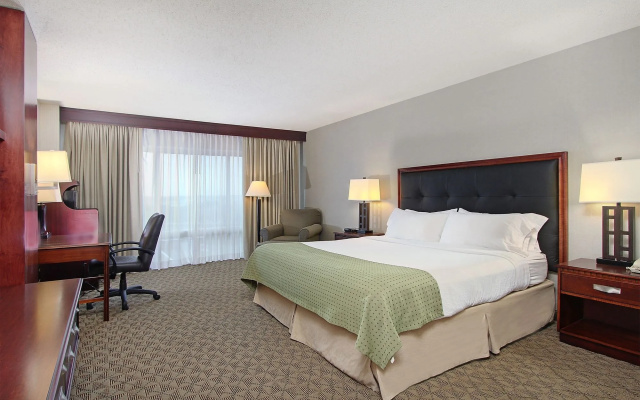 Holiday Inn University Plaza-Bowling Green by IHG