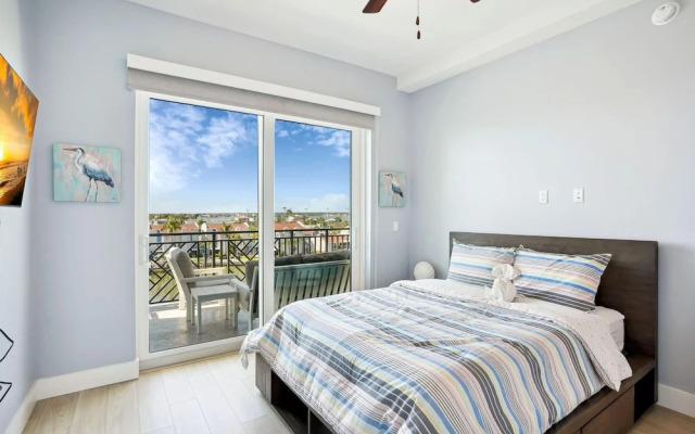 The Harbor Condo 503 - Premier