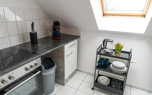 Schöne Dachterasse NETFLIX & PRIME Zentral Modern bis 4 Pers