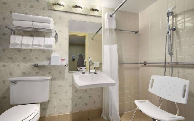 DoubleTree by Hilton Virginia Beach Oceanfront South