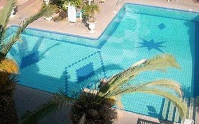 Geotanya Apartments