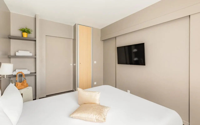 Air Hotel Paris Le Bourget
