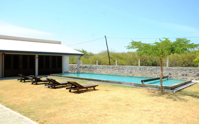 Kirinda Lodge by Ceilao Villas