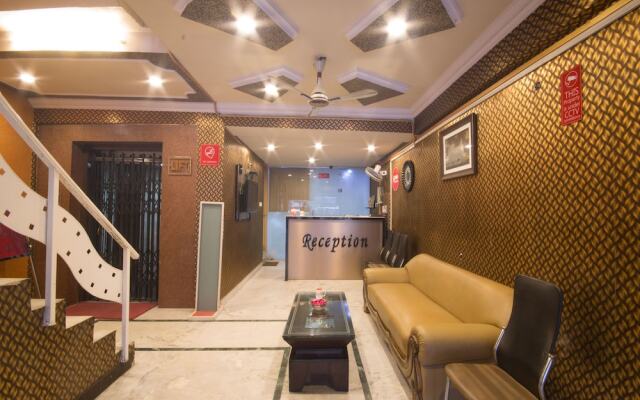 OYO 2046 President Hotel