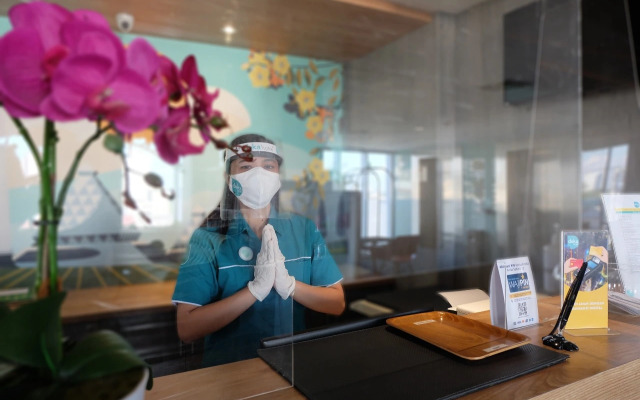 Deka Hotel Surabaya HR Muhammad