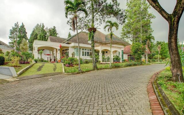 OYO 90080 Villa Lotus E06