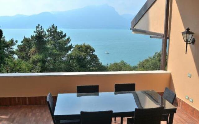 Cà Brancolì With Lake View