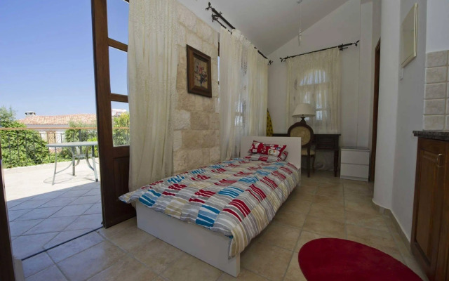 Constantinos Villa