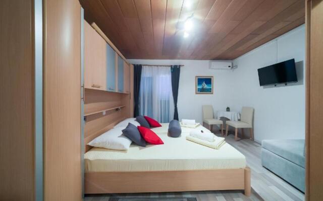 Lanterna Rooms