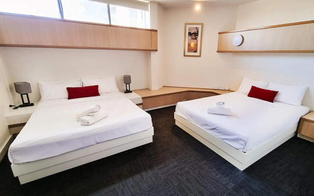 Tiki Hotel Surfers Paradise