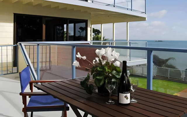 By the Bay Beachfront Apartments