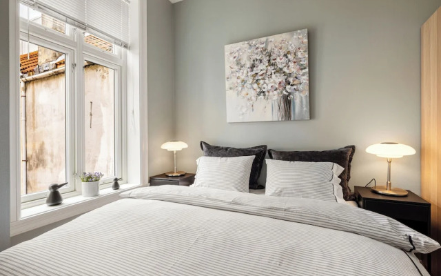Rosen Apartment