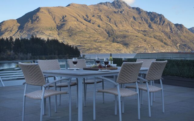 53 Shotover Apartment 302