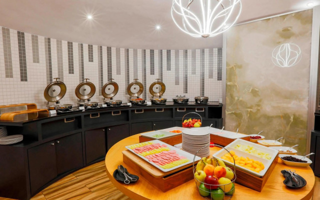 Courtyard by Marriott Toluca Airport
