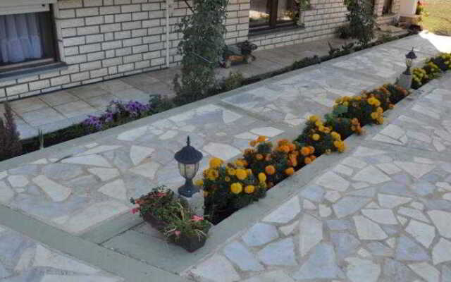 Damaja Guest House