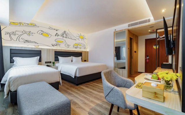 Yello Hotel Harbour Bay Batam