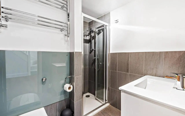 Modern, Chic 3BR Townhouse in Central Oxford