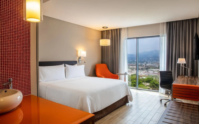 Fiesta Inn Tuxtla Fashion Mall