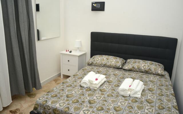 Exclusive House Center