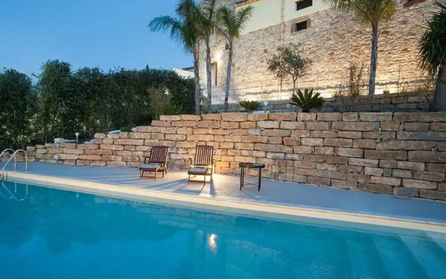 Luxury Holiday Home In Buseto Palizzolo With Swimming Pool