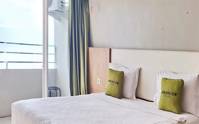Urbanview Hotel Gapura Parapat by RedDoorz