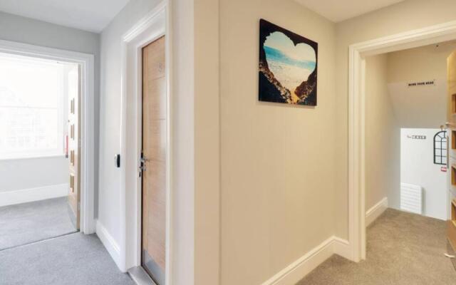master accommodation suite 11 sea view