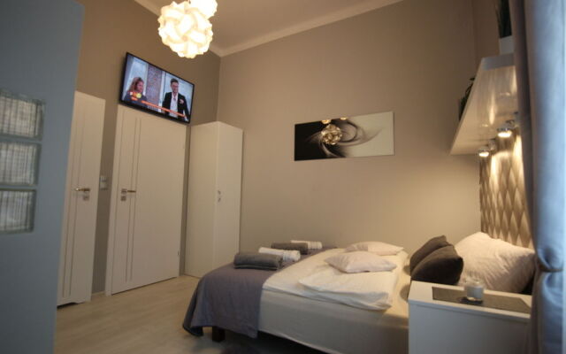 Rainbow Apartments 2