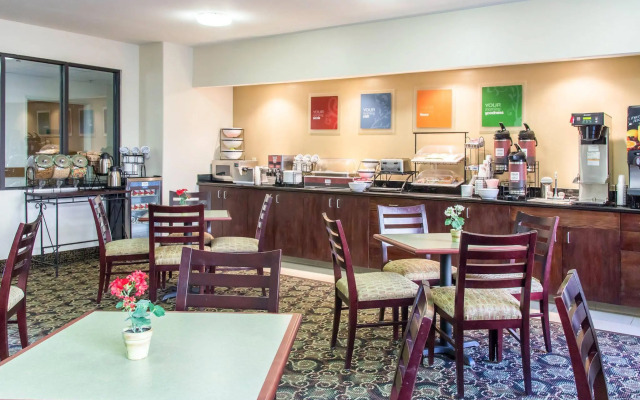 Quality Inn & Suites Vail Valley