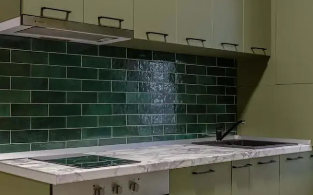 Serene 1BR Apartment in University Square