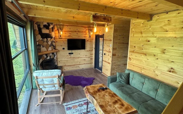 moni suit bungalow