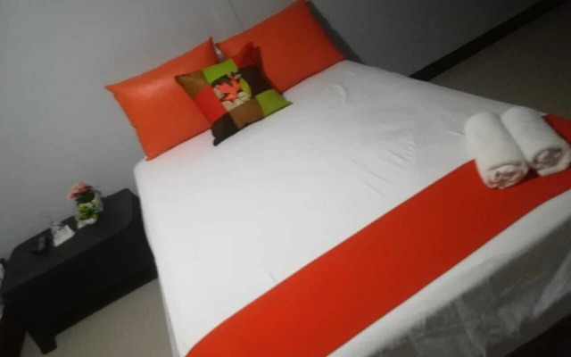 Soda y Cabinas El Parque