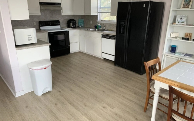 Crows Nest Apartment