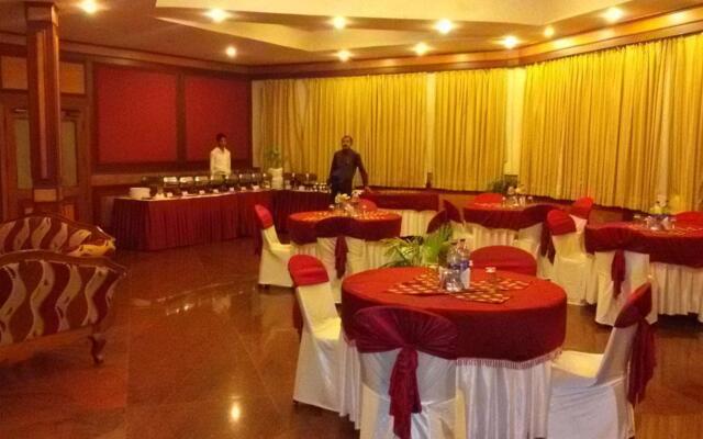 hotel srichakra international