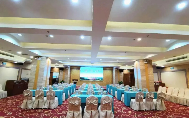 Longzhu Hotel