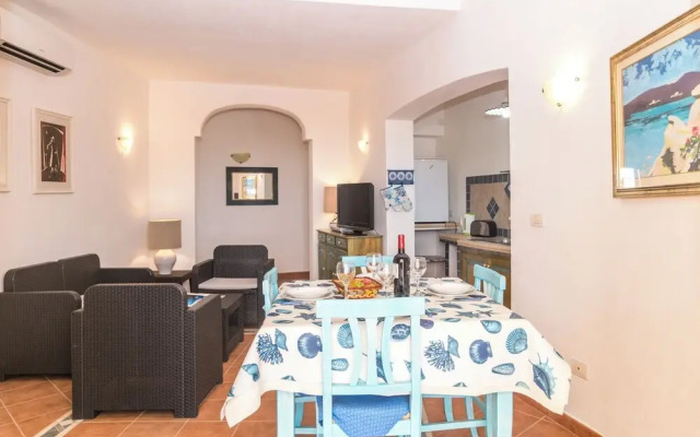 Appartamento Est With Shared Pool