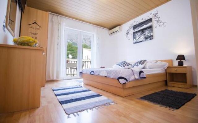 Apartment & Rooms Marigold