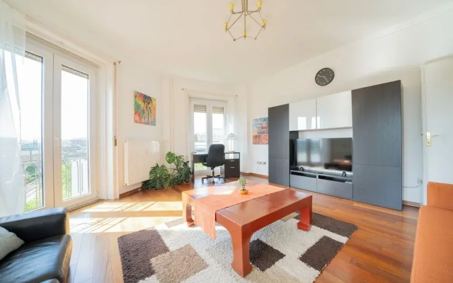 Aurelia Suite – Spacious W/ Ac & Danube View