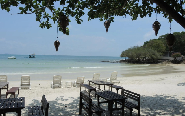 The C Samet Beach Resort