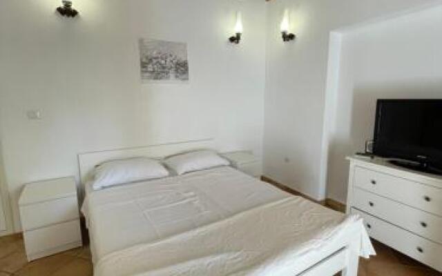 Studio Apartment Ana