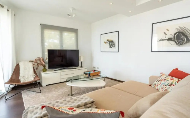 Spacious 3BR Villa with pool and views