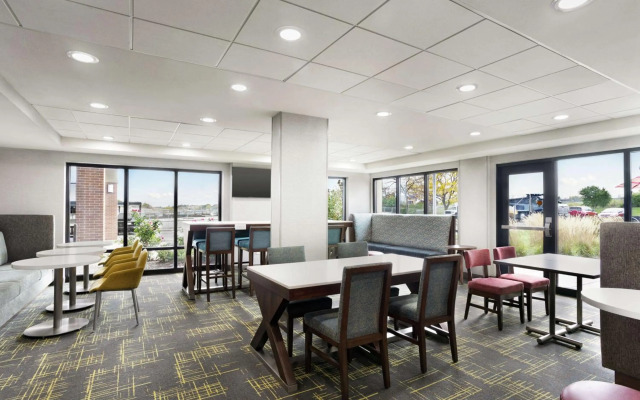 Hampton Inn Milwaukee/Brookfield
