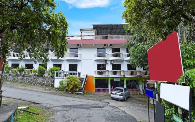 OYO 90565 Teresek View Motel