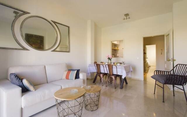 Green - Apartments Puente de Triana