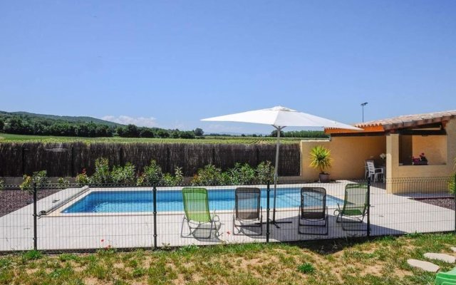 House With 3 Bedrooms In Pomas, With Wonderful Mountain View, Private Pool, Enclosed Garden - 73 Km From The Slopes