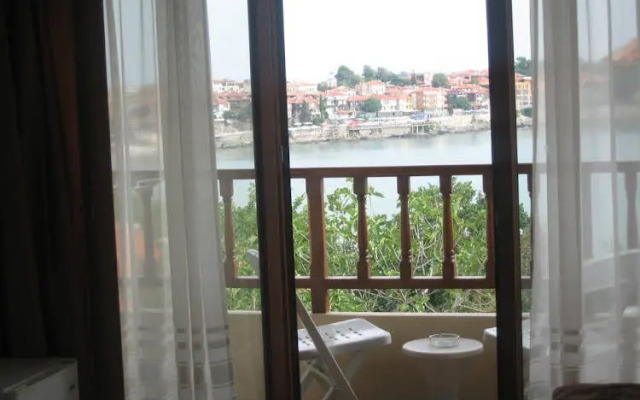 Guest House Katerkovi