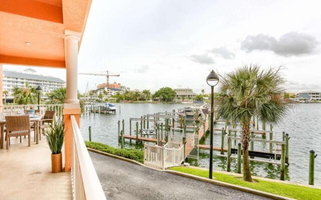206 Harborview Grande