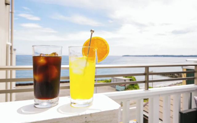 Oceanfront Villa Hale Kahakai