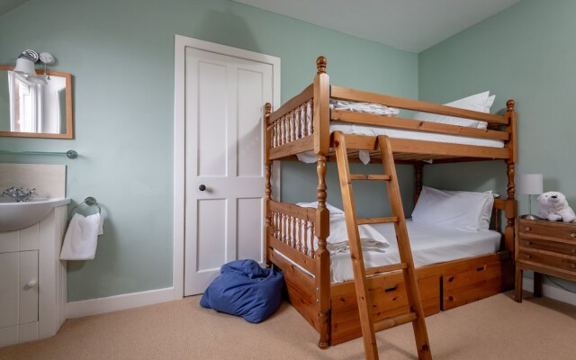 The Stables Loft, Close to Elie Beach
