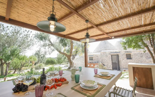 TD Trulli Amabilia Design Luxury Trulli w Pool
